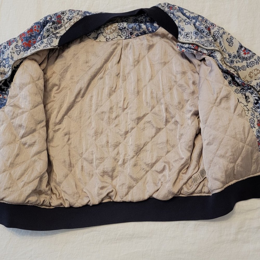 Free People Quilted Bomber Jacket- Blue Paisley Floral NWOT - Picture 10 of 11
